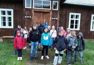 Szkoła Podstawowa w Stadłach na wycieczce do Skansenu i Miasteczka Galicyjskiego w Nowym Sączu