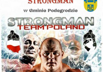 Strongman Tomasz Kowal z wizytą w Urzędzie Gminy Podegrodzie