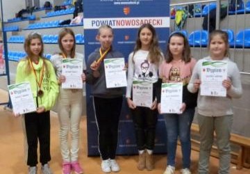 Sukces uczniów i uczennic z naszej gminy w powiatowym finale szachów